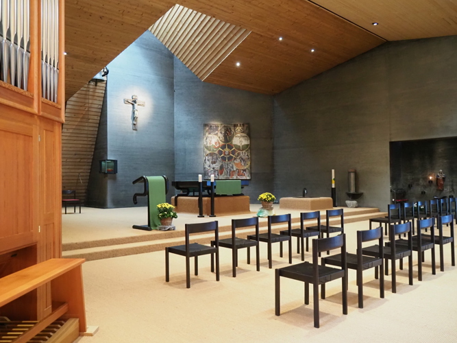 Kirche Bruder Klaus links