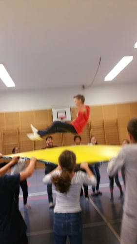 Turnhalle Sprungtuch (3)