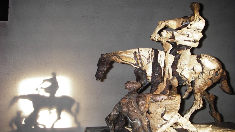 Martinstatue Mit Schatten