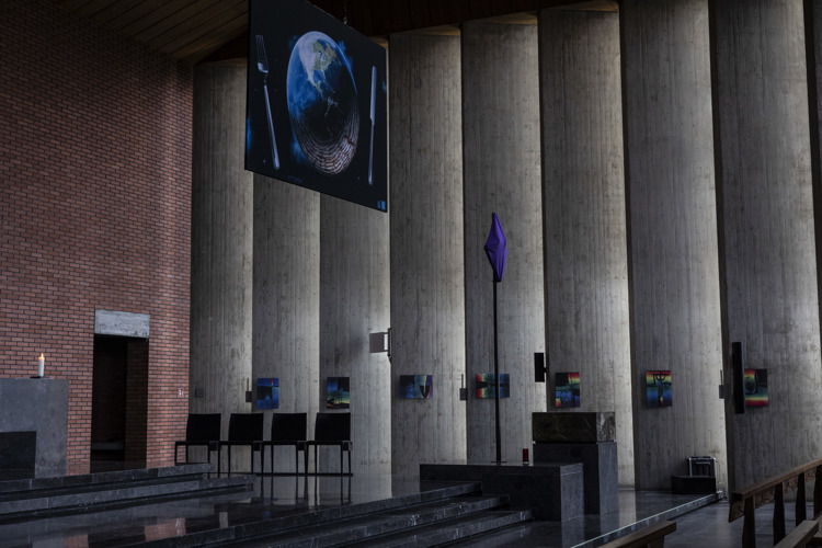 SA Kirche innen neu