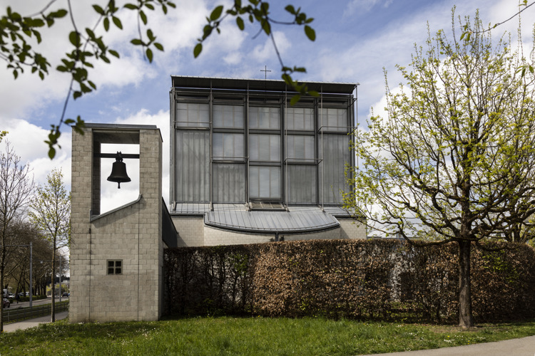 SM Kirche strassenseitig (1)